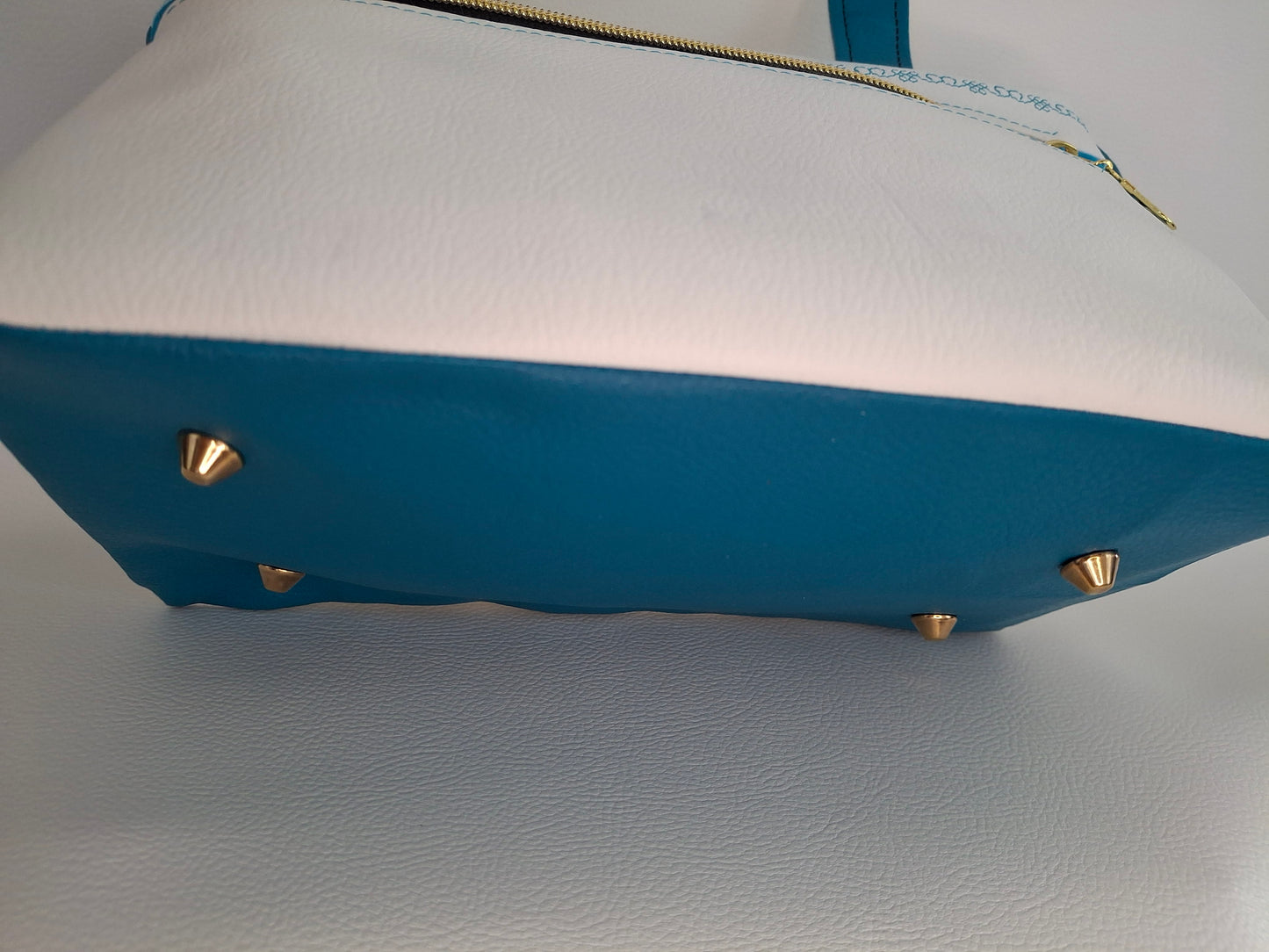 Trousse Toblerone Blanche