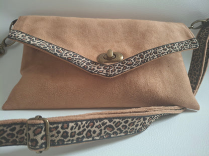 Pochette July