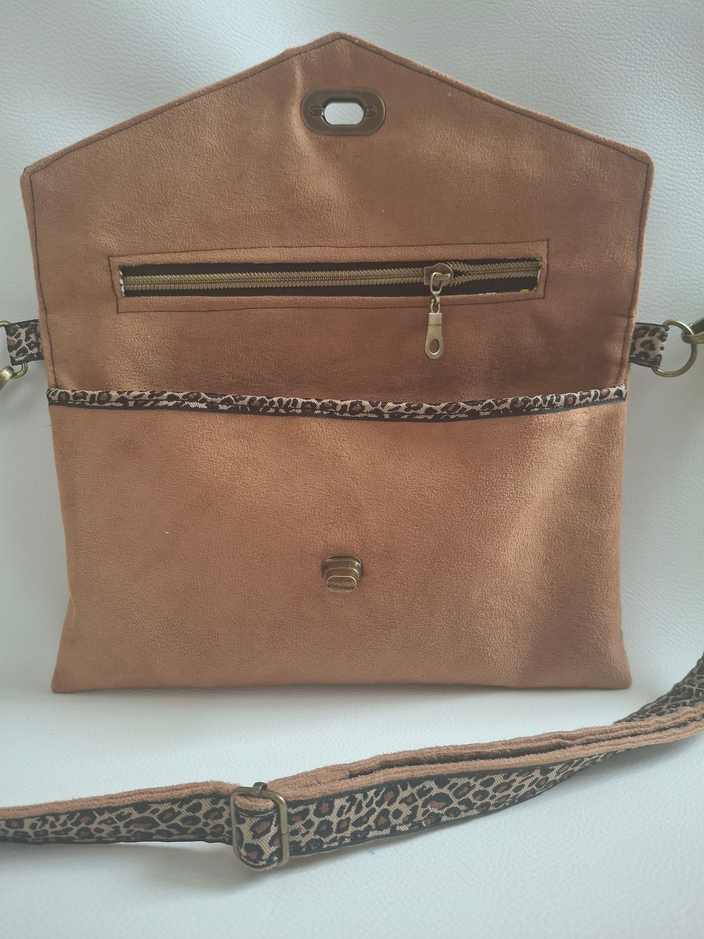 Pochette July